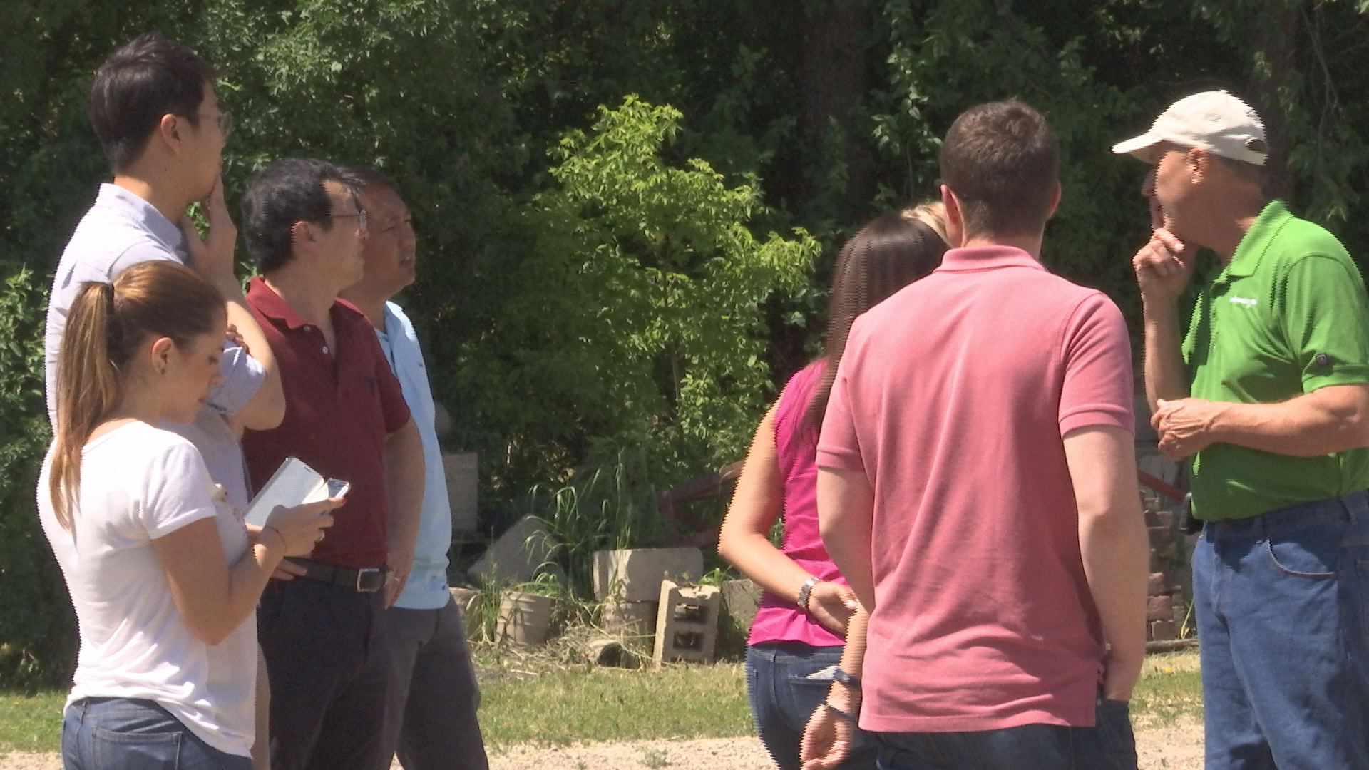 KEYCTV International Trade Representatives Assess Soybeans in Waseca